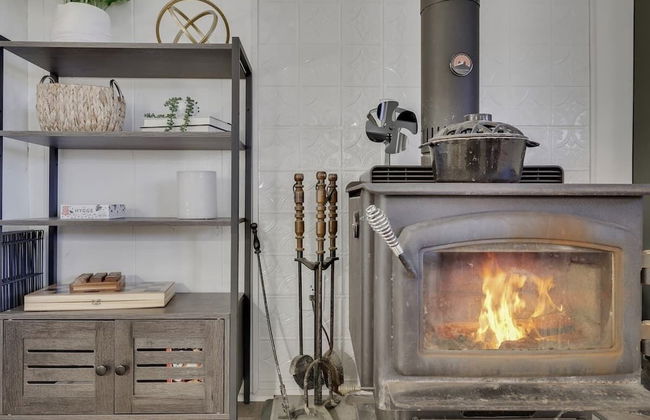 Little Gray Cabin 2 Bedroom Home by RedAwning - Foto 32