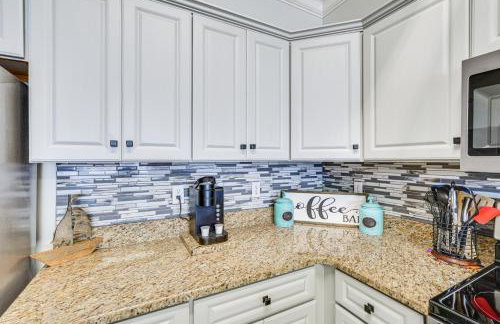 High-Rise PCB Condo with Oceanfront Views and Pool! - Foto 12