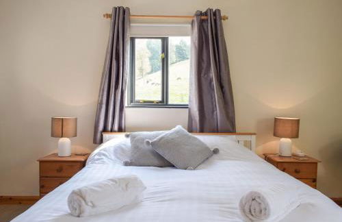 Hill View Lodge - Photo 18