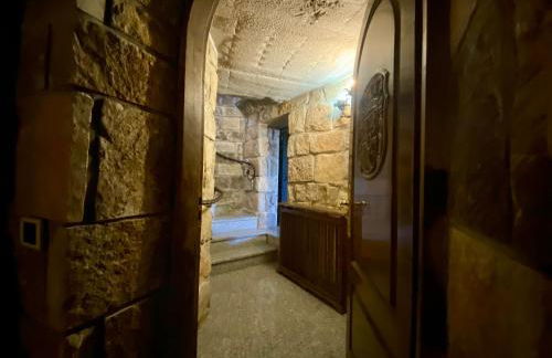 Magnífico Castillo privado, elevado en la roca - Foto 27