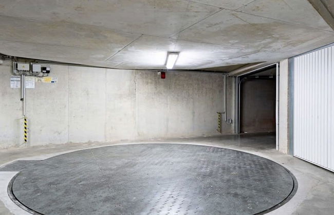 Stunning Penthouse With Free Parking and sea View - Foto 52