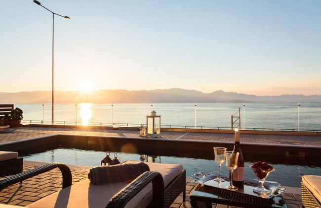 Seaside Summer Bliss - Aurora Luxury Pool Paradise - Foto 13