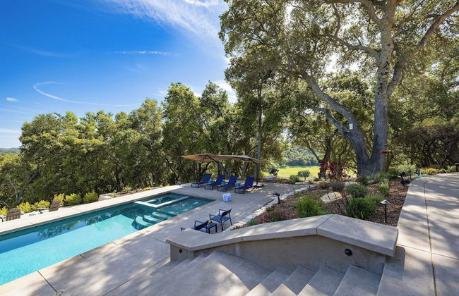 Rancho Robles by Avantstay Vineyard Villa w/ Views, Pool & Privacy - Foto 40