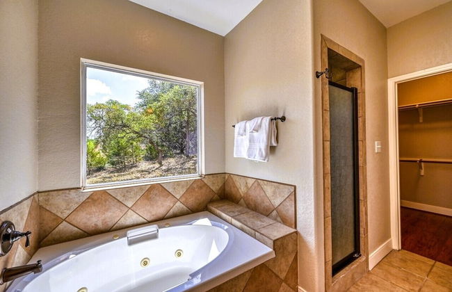 Luxury Home! - Pool - Fire Pit - Near Canyon Lake! - Foto 20