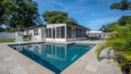 Contemporary Oaks | Heated Pool + Screened Lanai - Foto 3, sunbed, Other