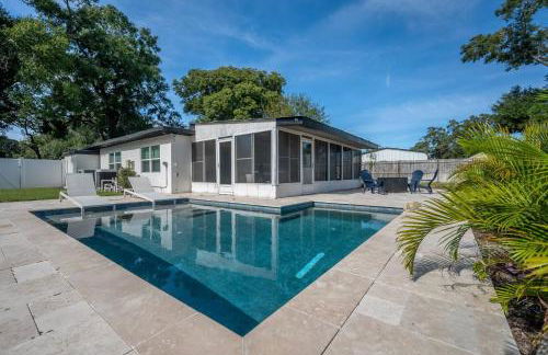 Contemporary Oaks | Heated Pool + Screened Lanai - Foto 38