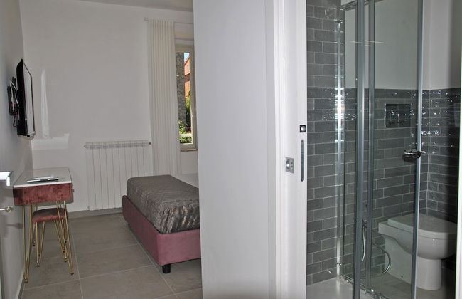 Sea Breeze Seafront Flat - Photo 2