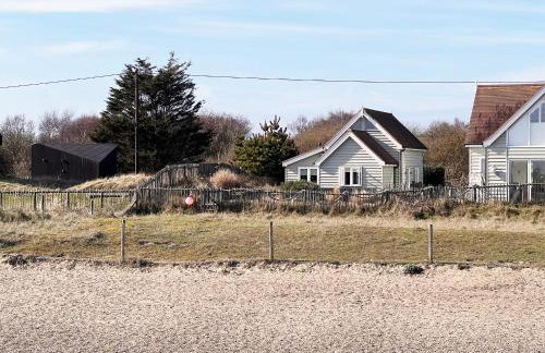 Spinney's Boathouse by The Suffolk Cottage Collection - Photo 1