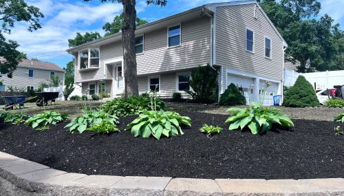 4 Bedroom Cape Getaway, 5 Min Drive to Beach, Pool Table, Grill, Backyard - Foto 1