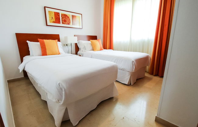 Ramada Hotel & Suites by Wyndham Costa del Sol - Photo 53