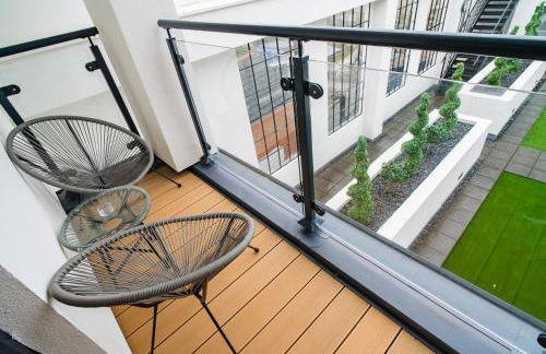 Luxe Apartments, The Moorwell, Secure Parking, - 10mins Cardiff City Ctr - Photo 5