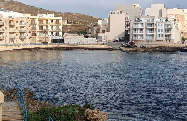 Seaside Stylish and Spacious 2-bedroom Apartment - Foto 17