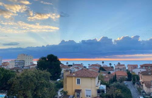 Sea View Apartment - Private Parking, Swimming Pool, Air Conditioning - Foto 22