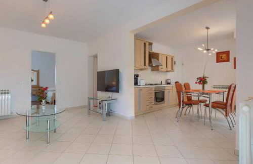 Apartment Macini-1 by Interhome - Photo 5