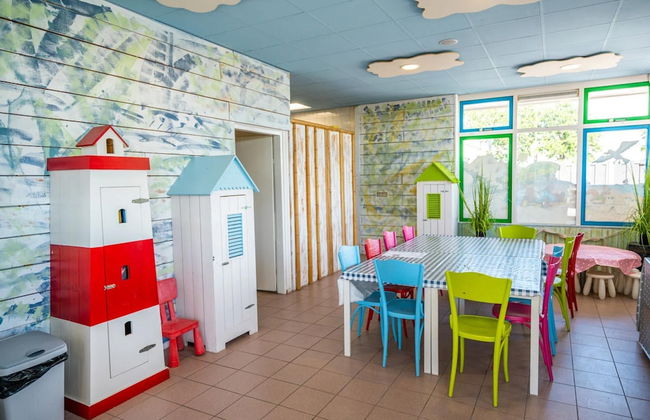 Neat Chalet With Microwave Near the Beach in Egmond - Photo 26