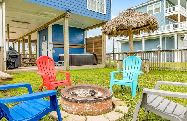 Backyard Oasis Hot Tub and 2 Shaded Decks - Foto 21