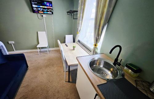 OceanNest-3 Bedroom Apartment free parking, EV 22kW - Foto 2