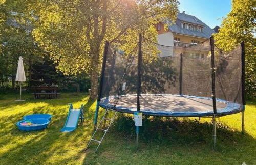Naturidyll am Fluß-Ferienhaus Albmatte-Großer Garten mit Grill- Spiel- und Sitzmöglichkeiten - Foto 6