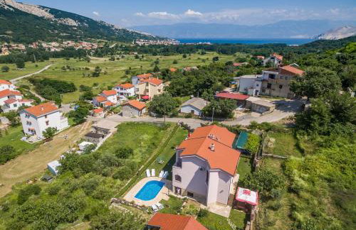 Apartments Bavaria - Photo 33