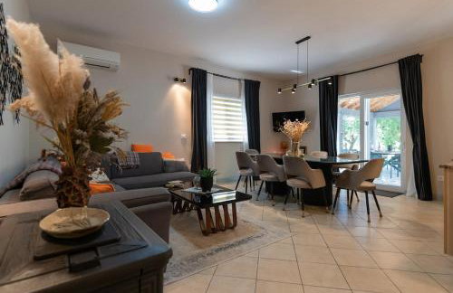 Villa Botanica - Lush Garden and Pool Oasis - Foto 59