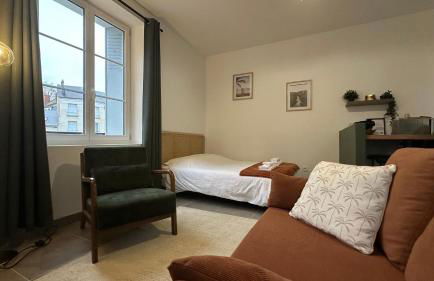 Le Petit Oasis - 50m de la gare de Nevers - Foto 9