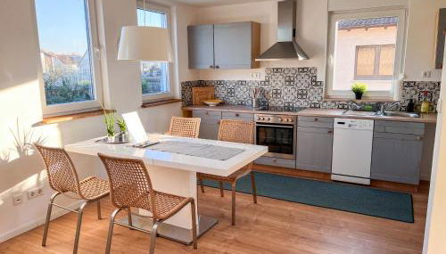 Helle und gemütliche Ferienwohnung in Lorsch - Photo 2, stove