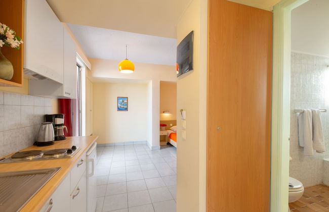 Pavlos Hotel - Photo 22