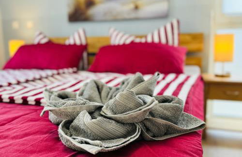 8 Personen Ferienhaus ,,Seegelblick" am Goitzschesee, erste Reihe am Strand mit Sauna, Whirlpool, Kamin, Wallbox & SUP - Foto 13