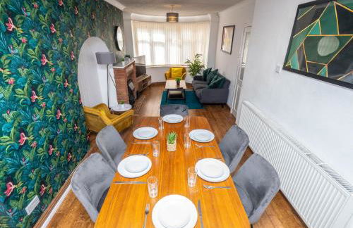 Spacious 3BR Home with Driveway Near NEC & Airport - Foto 27