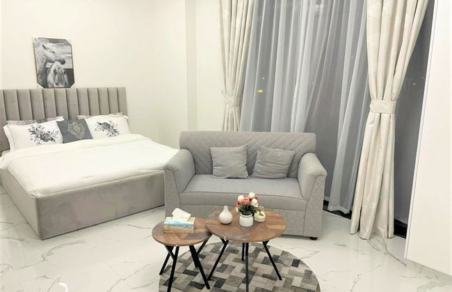 Amazing Stay in Majan Dubai - Photo 2