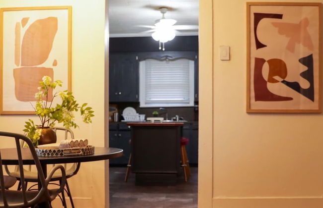 Jefferson Home Room 3 - Photo 9