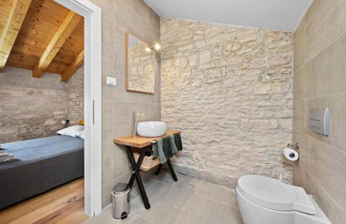 Casa 42 pet friendly for 9 people in Central Istria with salt - water pool - Foto 45