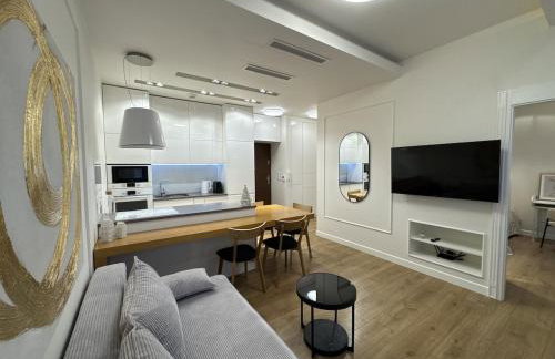 Free Garage Parking & AC, Luxury Apt - Old Town & Kazimierz - Foto 14