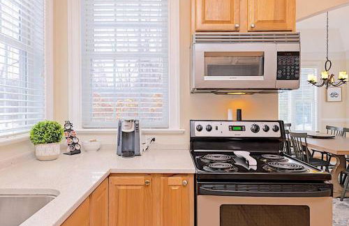 Stoney Creek Cottage Wintergreen w EV Charger - Foto 70