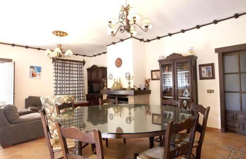 Spacious Villa with Pool in Sanlúcar la Mayor - Foto 21