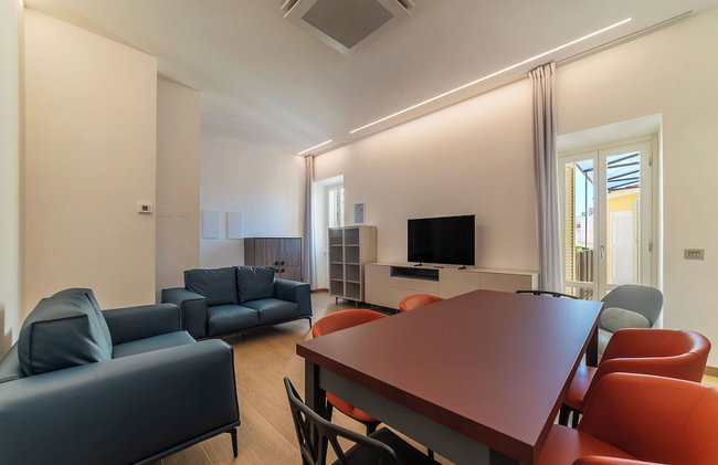 JOIVY Exclusive 2-Bedroom Villa with Private Garden - 5 minutes from the Colosseum - Photo 77