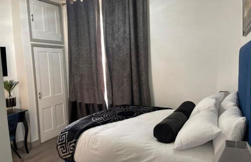 Entire Luxville 5 Bedroom Home - Foto 42