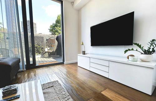 Beautiful London Townhouse - 5 mins from Queens Road Station - Foto 4
