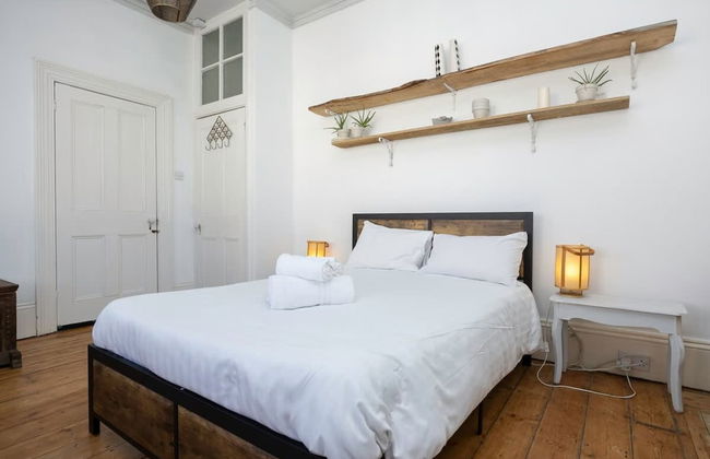 Host Stay St Aubyns Coastal Retreat - Photo 2