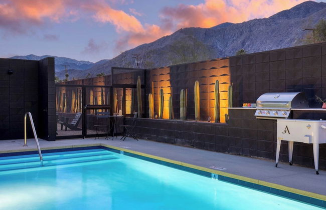 Blackhaus Suites by AvantStay – Modern Comfort in Downtown Palm Springs - Foto 48