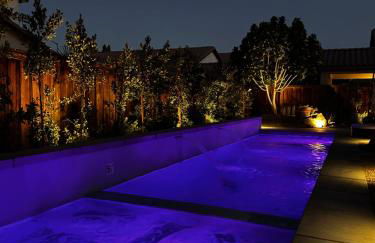 Spacious Private Home with Saltwater Pool & Hot Tub - Foto 2