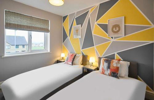 Modern Home with Garden, Corby - Foto 18