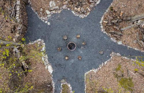 The Blue Forest Chalet - Kayak, Hike, Hot Tub - Foto 51