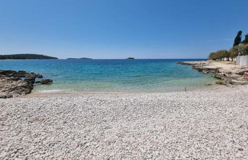 Apartmani Mistral - Photo 2