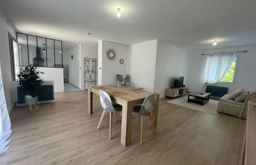 La Dinière - Calme - Jardin - 15mn du Futuroscope - Foto 35