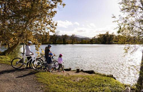 Old house by the stream - Photo 70