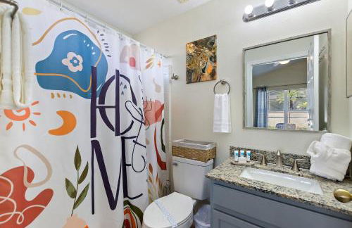 Luxe 3BR 2BA Oasis with Pool & Designer Touches, Disneyland, Legoland - Foto 43