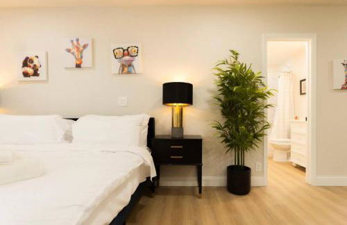 King Comfort - Bright and Modern 1BR Stay in Dunlap - Foto 12