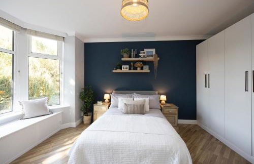 Victorian WFH Haven with Free Parking - Foto 10