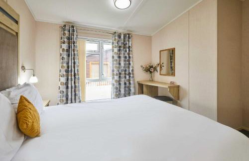 Rowan Lodge with Hot Tub - Foto 17
